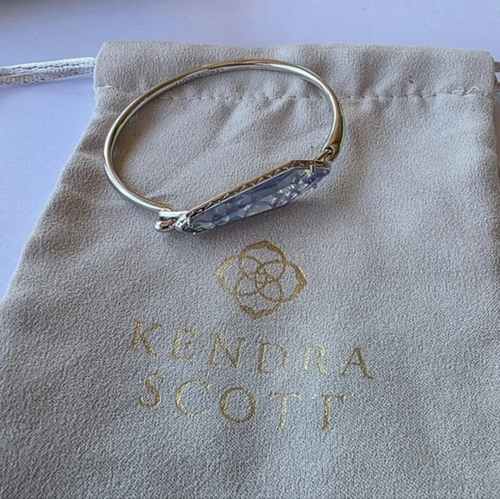 Kendra Scott Alice?‎ Hinged Silver Rhodium Iridescent Bracelet